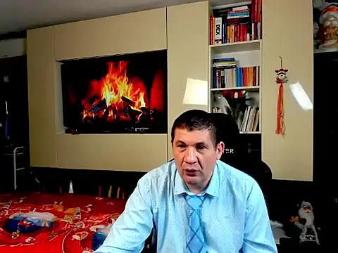 SpartacusDaddy48 online show from 3, 2, 2026