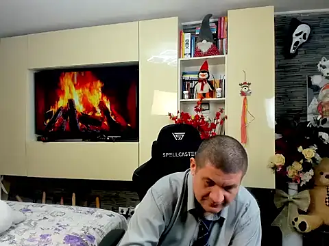 SpartacusDaddy48 online show from 2, 3, 2026