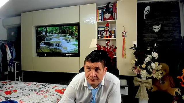 SpartacusDaddy48 online show from 18, 4, 2026