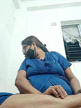 Elie couple143 online show from 11, 11, 2025