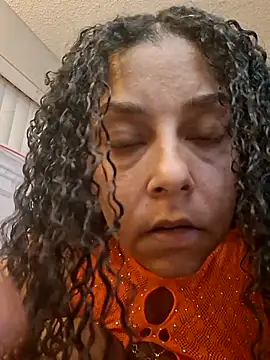 sweetnjuicyyy online show from 30, 9, 2025