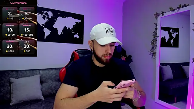 Maximo Wolff online show from 5, 12, 2025