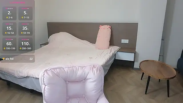 nini a online show from 4, 11, 2025