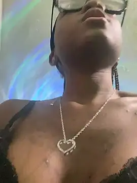 HennessyBaby21 online show from 14, 3, 2026