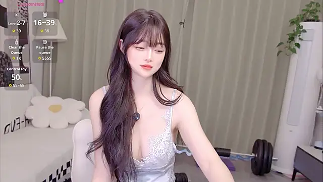 Snapshot of uikyy1 chatting on 15, 5, 2026 uikyy1 online show from 15, 5, 2026