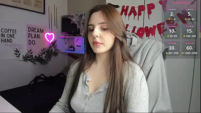 LiaWoow online show from 3, 11, 2025