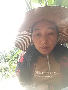 Snapshot of Lai005 chatting on 12, 10, 2025 Lai005 online show from 12, 10, 2025