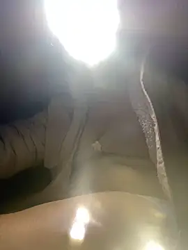 Snapshot of Lai005 chatting on 17, 12, 2025 Lai005 online show from 17, 12, 2025