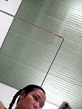 Rose 194 online show from 15, 10, 2025