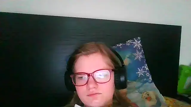 Moonolighta online show from 1, 2, 2026