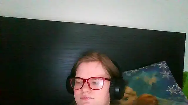 Moonolighta online show from 2, 2, 2026