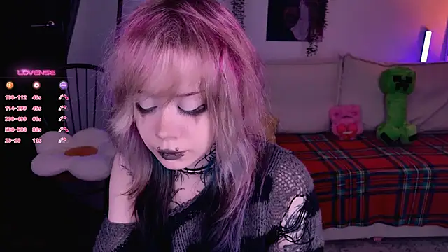 Lollyshy online show from 26, 11, 2025