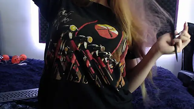 karlamoon23 online show from 15, 10, 2025