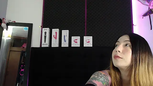 karlamoon23 online show from 14, 12, 2025