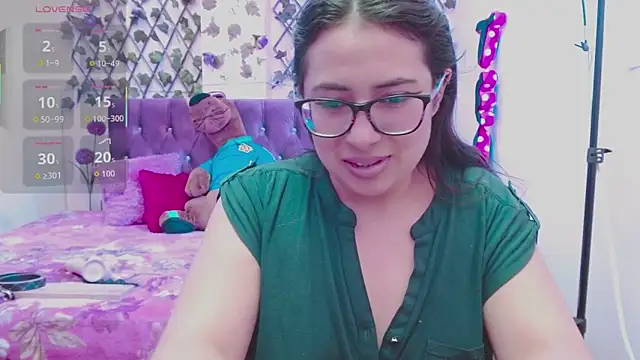 Snapshot of Estrella__sex chatting on 28, 9, 2025 Estrella sex online show from 28, 9, 2025