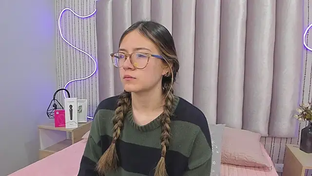 SamanthaPeachss online show from 6, 1, 2026