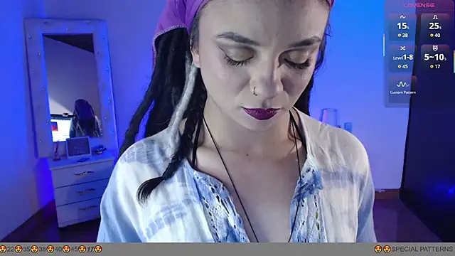 elapetitie online show from 11, 11, 2025