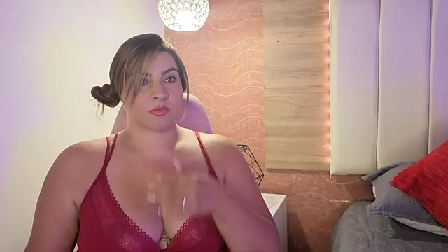 Snapshot of AgnesIvanova chatting on 23, 2, 2026 AgnesIvanova online show from 23, 2, 2026