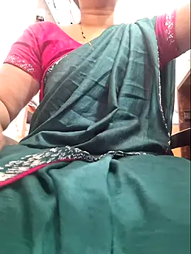 Snapshot of indianhotwife639 chatting on 7, 5, 2026 indianhotwife639 online show from 7, 5, 2026