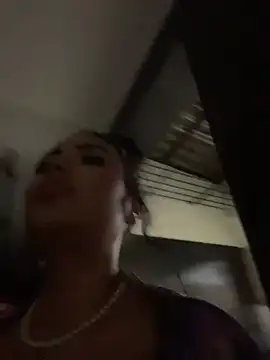 MaddyGray  online show from 4, 12, 2025