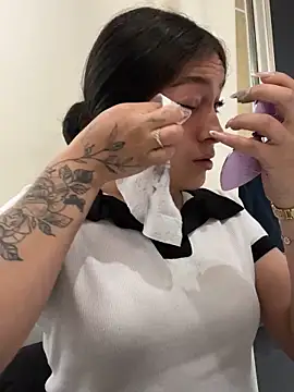 Alyha Cortes online show from 22, 10, 2025