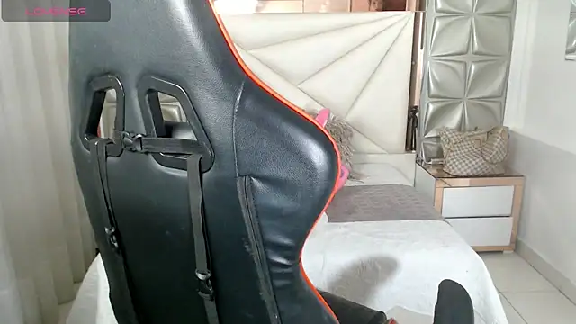 sara slut21 online show from 15, 1, 2025