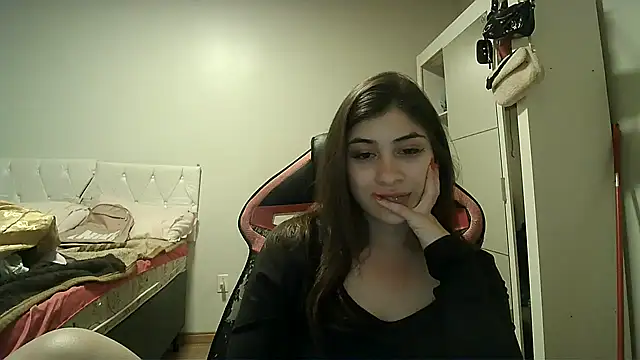 Becca B online show from 21, 10, 2025