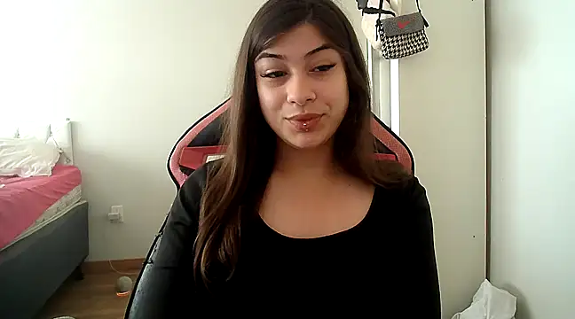 Becca B online show from 31, 10, 2025