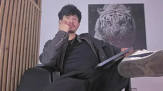 DimitriDeluxe online show from 13, 10, 2025