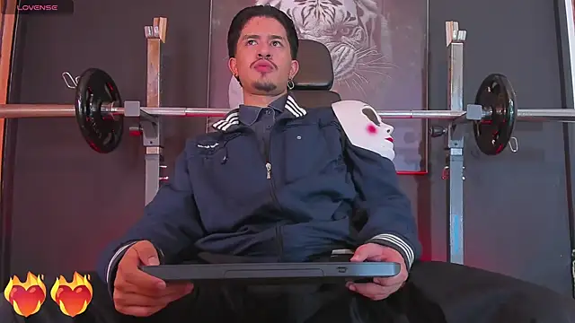 DimitriDeluxe online show from 1, 11, 2025