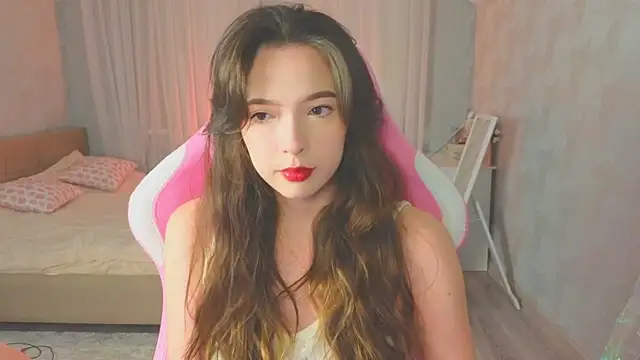 yuna sunshy online show from 9, 10, 2025