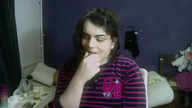 Snapshot of turkishTransEfsun chatting on 17, 10, 2025 turkishTransEfsun online show from 17, 10, 2025