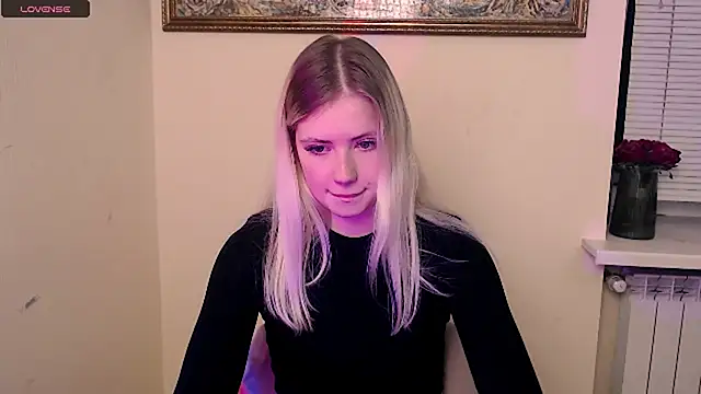 Snapshot of AliceHotty_ chatting on 2, 10, 2025 AliceHotty online show from 2, 10, 2025
