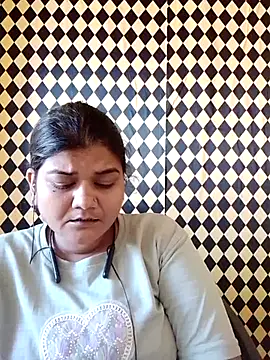 Snapshot of Meenu_tiwari chatting on 24, 9, 2025 Meenu tiwari online show from 24, 9, 2025