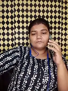 Snapshot of Meenu_tiwari chatting on 30, 9, 2025 Meenu tiwari online show from 30, 9, 2025