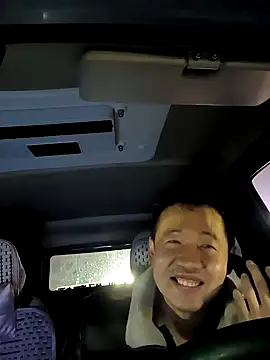 huanhuanaaaaa online show from 1, 3, 2026