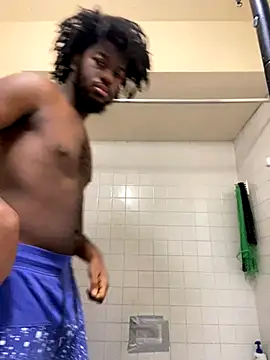 Snapshot of ThickDic28 chatting on 29, 9, 2025 ThickDic28 online show from 29, 9, 2025