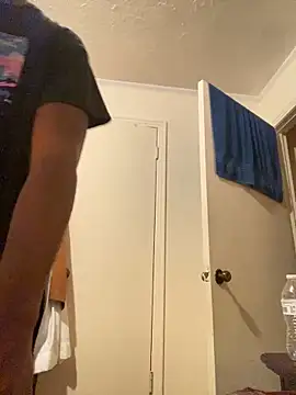 Snapshot of ThickDic28 chatting on 20, 10, 2025 ThickDic28 online show from 20, 10, 2025