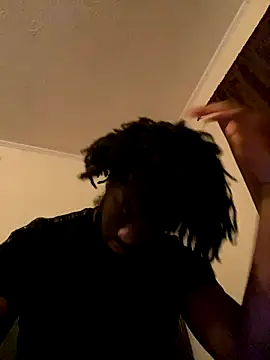 Snapshot of ThickDic28 chatting on 28, 10, 2025 ThickDic28 online show from 28, 10, 2025