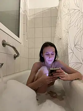 Emilia Mausi online show from 19, 2, 2026