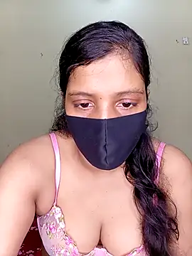 Rose-luckey online show from 13, 10, 2025