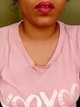 Rose-luckey online show from 20, 4, 2026