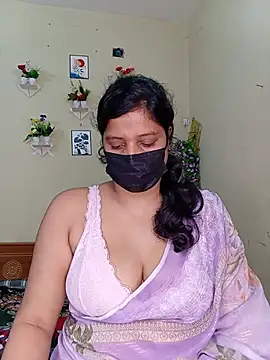 Snapshot of Rose-luckey chatting on 13, 7, 2026 Rose-luckey online show from 13, 7, 2026