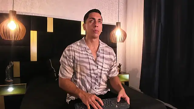 Snapshot of Lucio__Fox chatting on 6, 5, 2026 Lucio Fox online show from 6, 5, 2026