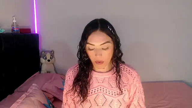 Snapshot of Megan_Gil_ chatting on 23, 2, 2026 Megan Gil online show from 23, 2, 2026