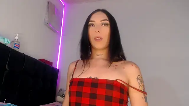 Snapshot of Megan_Gil_ chatting on 25, 2, 2026 Megan Gil online show from 25, 2, 2026