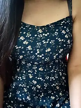 Snapshot of Quinn_Bebo chatting on 23, 11, 2025 Quinn Bebo online show from 23, 11, 2025