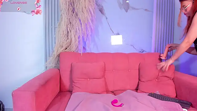 ivonyMiller online show from 10, 11, 2025