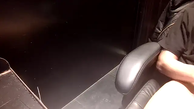 Snapshot of Kento26767 chatting on 29, 11, 2025 Kento26767 online show from 29, 11, 2025