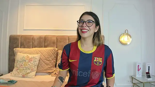 Snapshot of Caitlin_Cat chatting on 23, 9, 2025 Caitlin Cat online show from 23, 9, 2025
